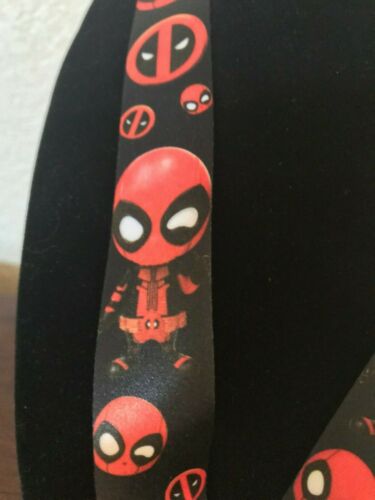 Marvel DEADPOOL COMIC LANYARD WITH MEDALLION
