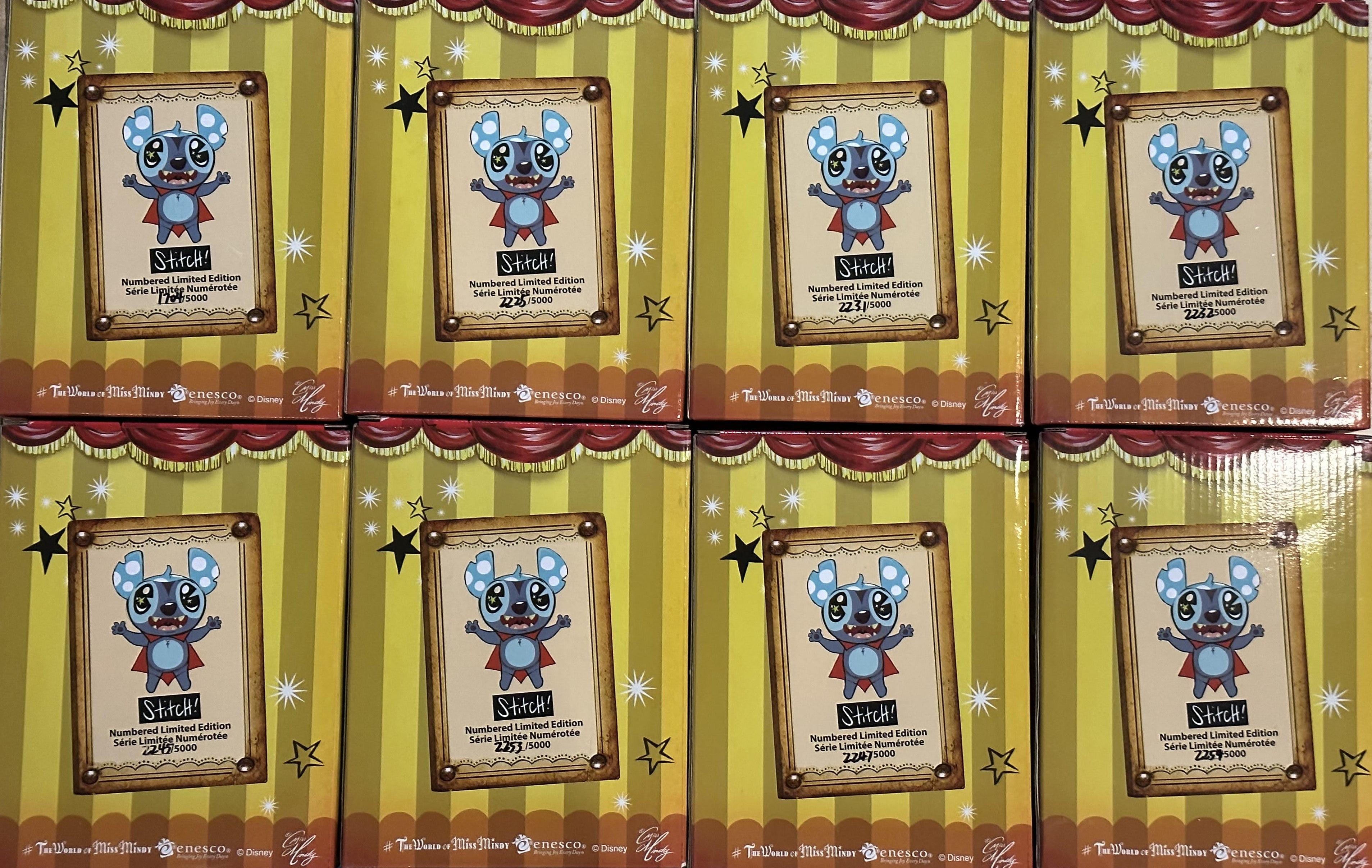 Disney Showcase Collection The World of Miss Mindy Super Hero Stitch Stitch Vinyl Very Neko Exclusive Limited to 5,000 Vaulted